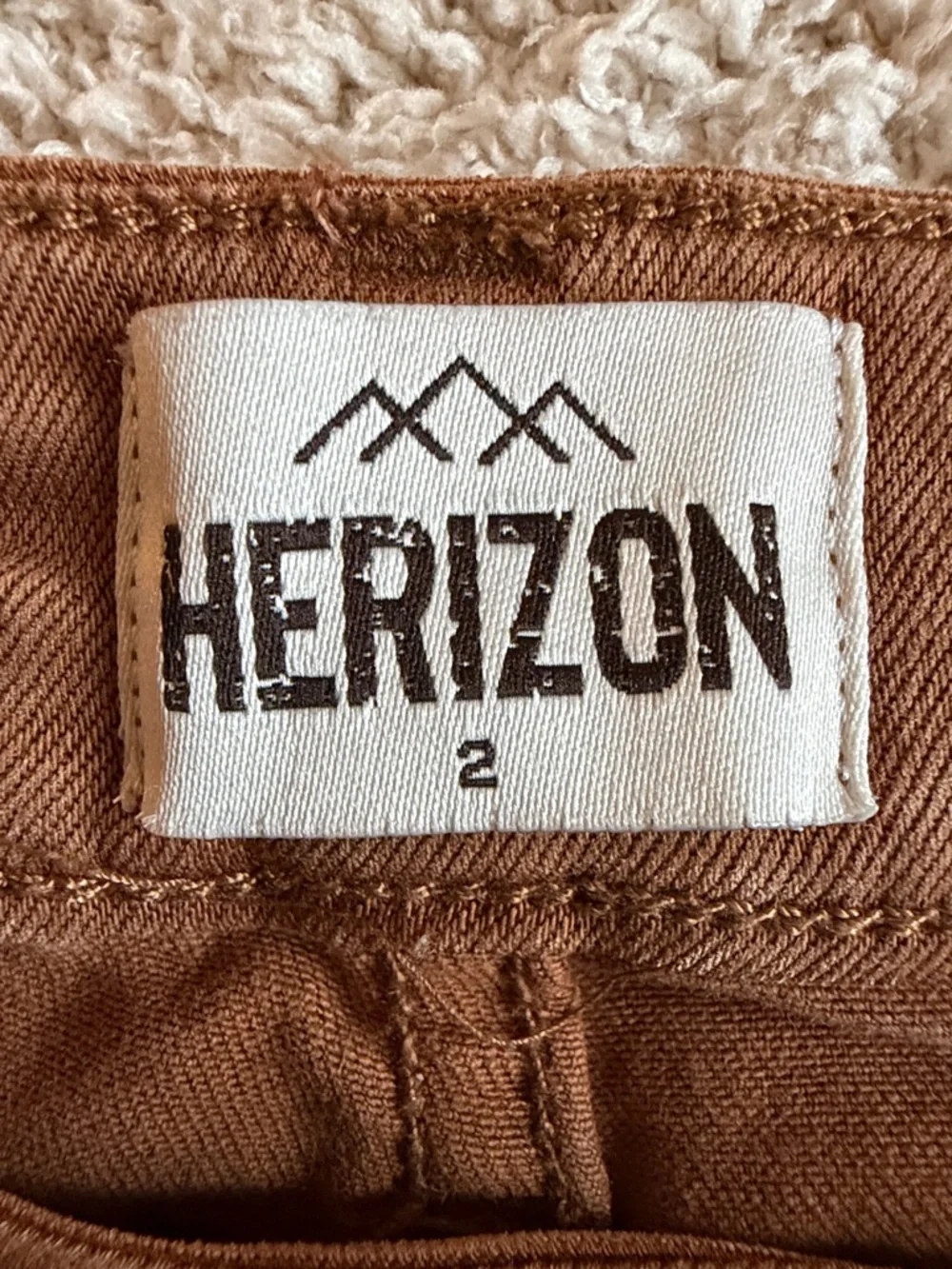 Women's Herizon Niki Cargo Jogger Pants - Picture 2 of 8